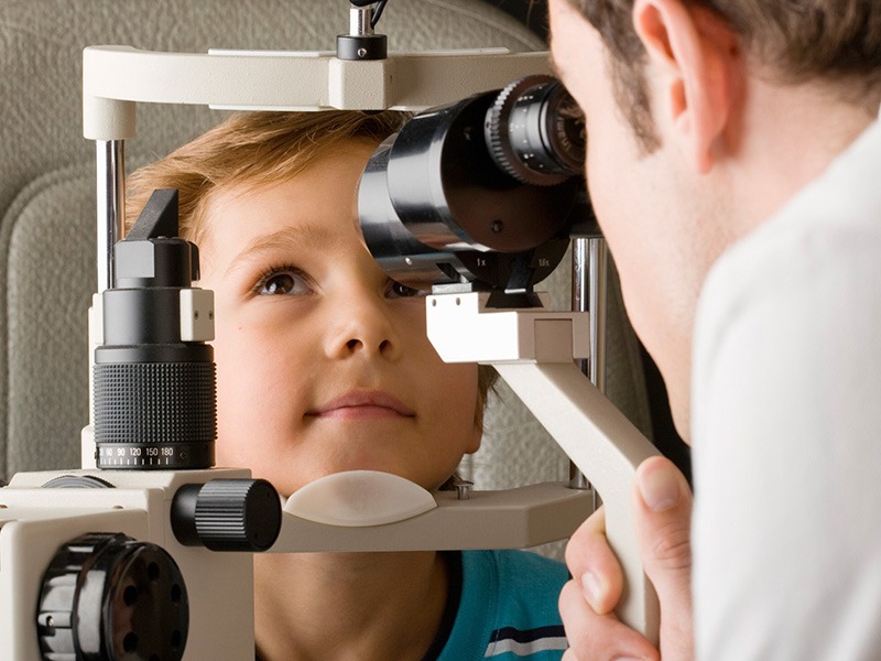 За яких симптомів ви повинні обов'язково звернутися до офтальмолога?